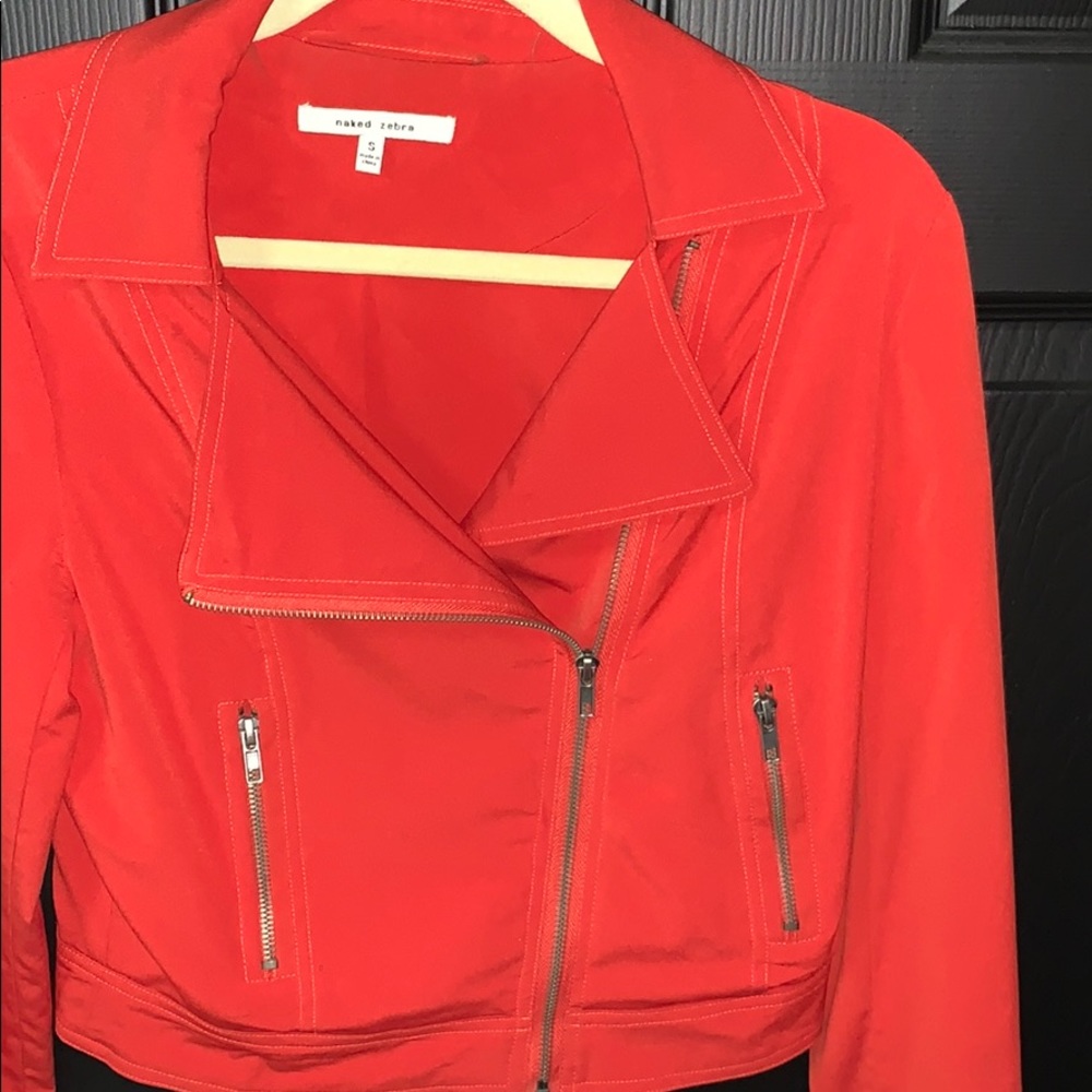Cropped jacket red-burnt orange color with zipper